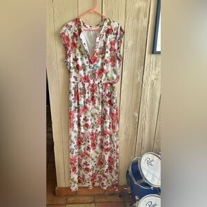 DR2 Floral Maxi Dress